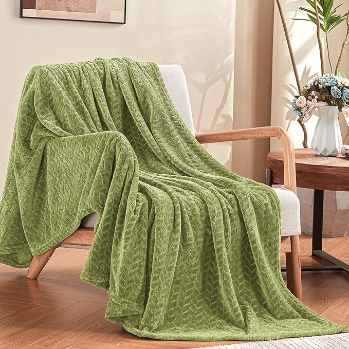 inhand Sage Green Fleece King Blanket for Bed, Super Soft Flannel Cozy Blankets for Adults, Lightweight Leaves Pattern Fuzzy Blanket for Office,Warm Plush Blankets for All Season, 90x108 Inches