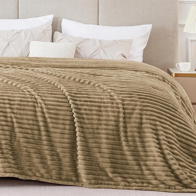 BEDELITE Fleece Blanket Queen Size – 3D Ribbed Jacquard Soft and Warm Decorative Fuzzy Blankets – Cozy, Fluffy, Plush Lightweight Throw Blankets for Couch, Bed, Sofa(Brown, 90x90 inches)
