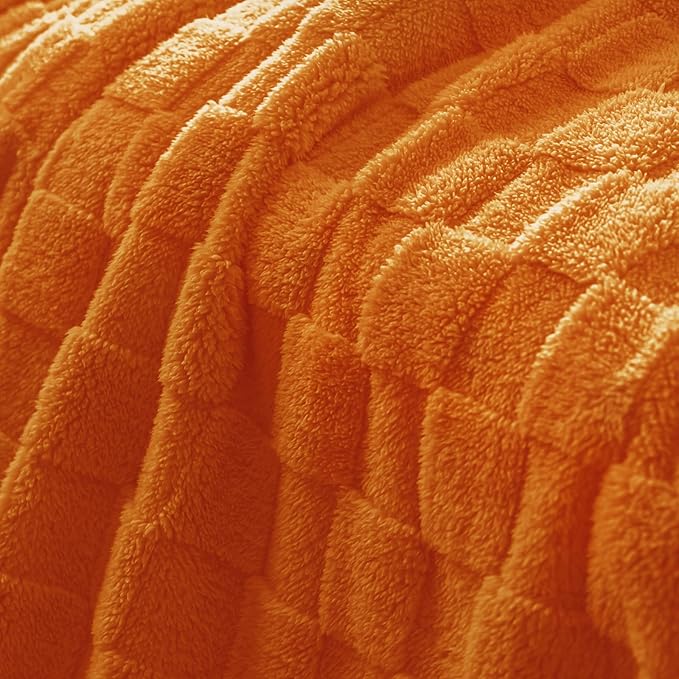 Exclusivo Mezcla Fleece Throw Blanket for Couch,Super Soft and Warm Lightweight Checkered Pattern Blanket for All Seasons, 50x60 Inches, Burnt Orange