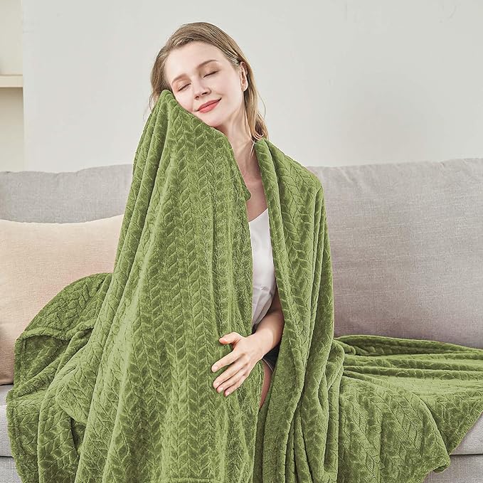 inhand Sage Green Fleece Queen Blanket for Bed, Super Soft Flannel Cozy Blankets for Adults, Lightweight Leaves Pattern Fuzzy Blanket for Office,Warm Plush Blankets for All Season, 90x90 Inches
