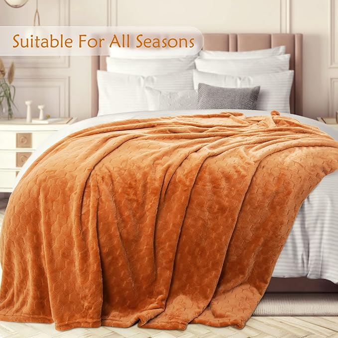 TOONOW Fleece Blanket Super Soft Cozy Throw Blanket 50" x 60", Lightweight Fuzzy Comfy Textured Flannel Blanket Warm Plush Throw Blankets for Couch, Sofa, Bed, Pumpkin