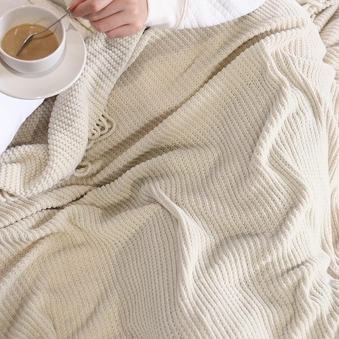 lifein Chenille Throw Blanket 50x60 - Soft Boho Knitted Blanket for Couch Cozy Farmhouse Decor Bed Throw, Lightweight All Season White/Cream Blanket, Decorative for Living Room Bedroom Spring Decor