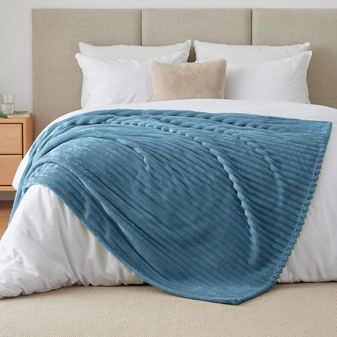 BEDELITE Twin Blanket for Couch & Bed, 300GSM Soft & Warm Fleece Blanket, Decorative and Giftable Striped Light Blue Blankets for Women, Men, 60"x80"