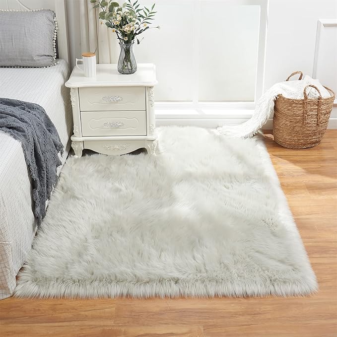 EasyJoy Ultra Soft Fluffy Shaggy Area Rug Faux Fur Rug Chair Cover Seat Pad Fuzzy Area Rug for Bedroom Floor Sofa Living Room (4 x 6 ft Rectangle, Light Grey