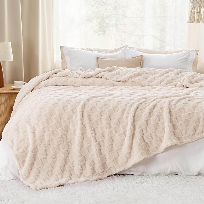 Bedsure GentleSoft Blankets Queen Size for Bed - Super Soft Cozy Blanket for Kids Girls, Large Fuzzy Fleece Throw for Bedroom Decor, Cream, 90x90 Inches