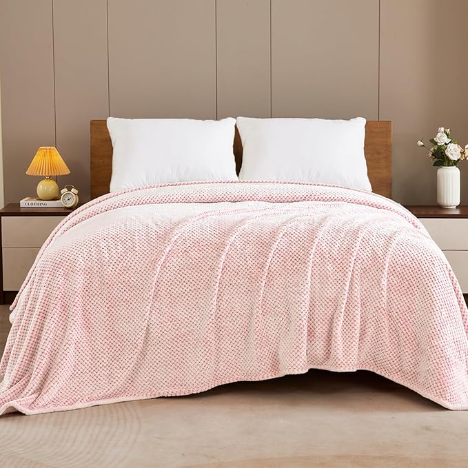 Exclusivo Mezcla Fleece Bed Blanket King Size, Super Soft and Warm Blankets for Couch, Sofa and Bed Waffle Textured, Cozy, Fuzzy and Lightweight (Heather Dusty Pink, 90x104 Inches)