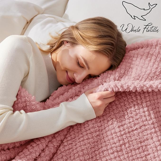 Whale Flotilla King Size Fuzzy Fleece Blanket for Bed, 90x104 Inch Fluffy Warm Soft Jacquard Blankets for All Season, Lightweight and Cozy, Pink