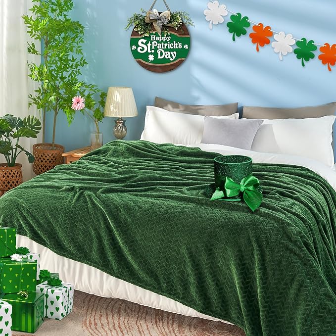 inhand Fleece Twin Blanket for Bed Green Throw Blanket for Couch Super Soft Cozy Warm Blankets and Throws Lightweight Fuzzy Large Blanket for Sofa Bed Office,60x90 inches