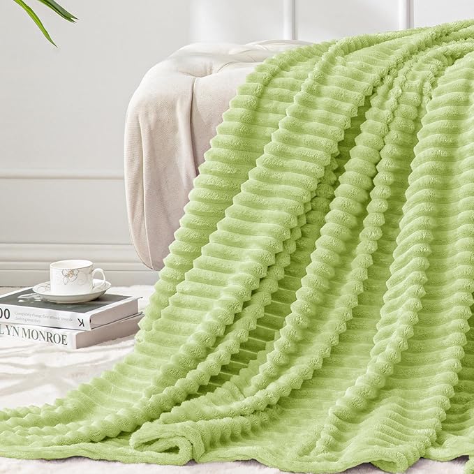 BEDELITE Fleece Throw Blanket for Couch – 3D Ribbed Jacquard Soft and Warm Decorative Fuzzy Blanket – Cozy, Fluffy, Plush Lightweight Cream Lime Throw Blankets for Bed, Sofa, 50x60 inches