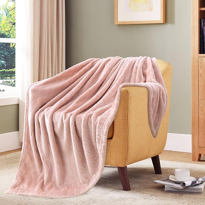 TOONOW Fleece Blanket Super Soft Cozy Throw Blanket 50" x 60", Lightweight Fuzzy Comfy Textured Flannel Blanket Winter Warm Plush Throw Blankets for Couch, Sofa, Bed, Light Pink
