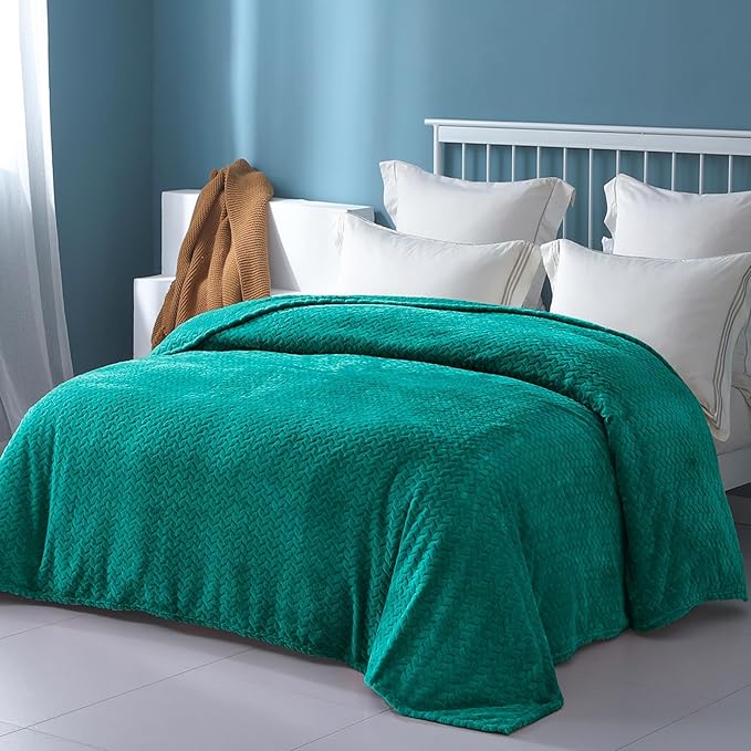 Exclusivo Mezcla Fleece Queen Size Blanket for Bed, 90x90 Inches Soft Cozy Jacquard Flannel Blankets, Lightweight Fuzzy Plush Warm for Women, Teal