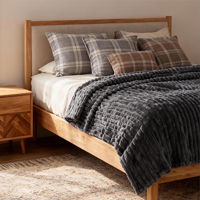 Bedsure GentleSoft Grey Full Blanket for Bed - Cozy Soft Blankets for Women, Cute Large Throws for Girls, 84x90 Inches
