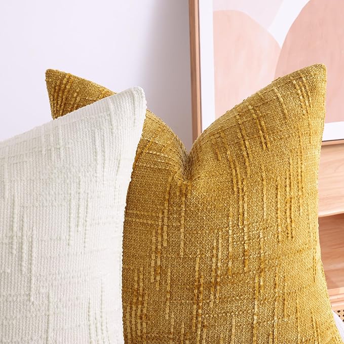 decorUhome Summer Cream White Chenille Throw Pillow Covers 20x20 Set of 2 Textured Soft Cozy Slubby Couch Pillow Covers Modern Farmhouse Boho Decorative Pillow Cases for Bed Sofa Living Room
