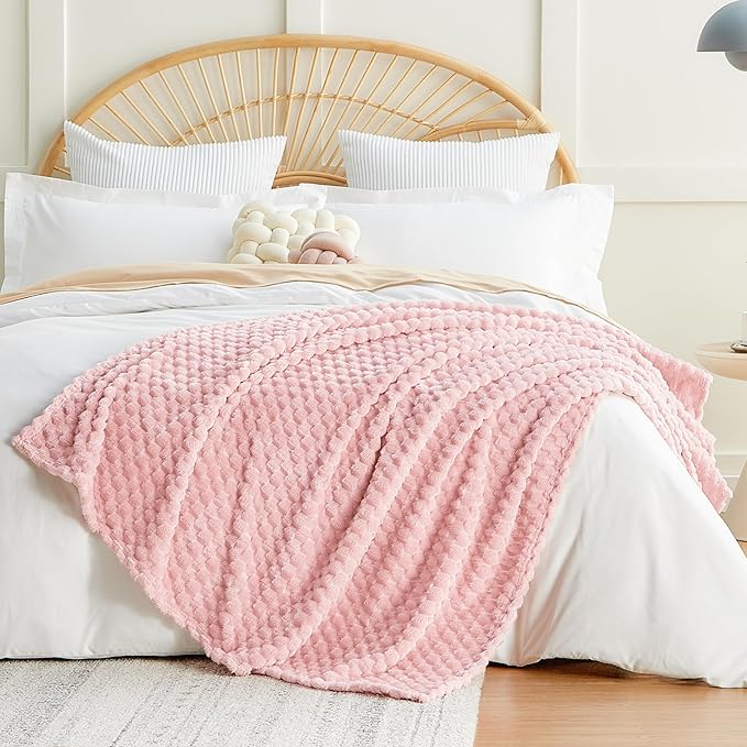 EXQ Home Fleece Blanket Twin Size for Couch or Bed - 3D Imitation Turtle Shell Jacquard Decorative Blankets - Cozy Soft Lightweight Fuzzy Flannel Blanket Suitable for All Seasons(60"×80",Pink)