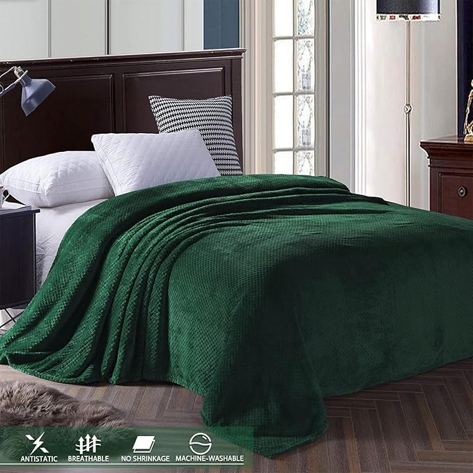 Exclusivo Mezcla Fleece Bed Blanket Twin Size, Super Soft and Warm Blankets for Couch, Sofa and Bed Waffle Textured, Cozy, Fuzzy and Lightweight (Forest Green, 60x80 inches)