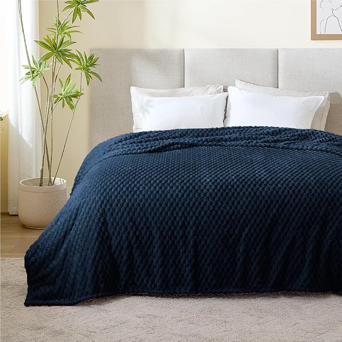 BEDELITE Fleece Blanket - 3D Jacquard Decorative Navy Queen Size Blankets for Bed, Soft and Cozy Warm Plush Fluffy Blanket All Seasons Suitable, 90x90Inches