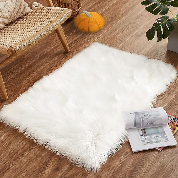 Goolela White Fluffy Faux Fur Rug for Bedroom Faux Sheepskin Rug 2x3 White Fuzzy Furry Bedside Carpet Dining Room Playroom Dorm Small Washable Rectangle