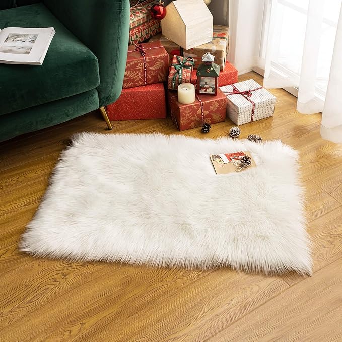 MIULEE Fluffy Rug Soft Shaggy Faux Fur Area Rug Luxury Plush Rectangle Carpet for Christmas Decor Bedroom Living Room Sofa Chair 2 x 3 Feet, White