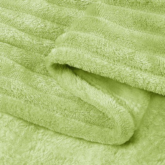 BEDELITE Fleece Throw Blanket for Couch – 3D Ribbed Jacquard Soft and Warm Decorative Fuzzy Blanket – Cozy, Fluffy, Plush Lightweight Cream Lime Throw Blankets for Bed, Sofa, 50x60 inches