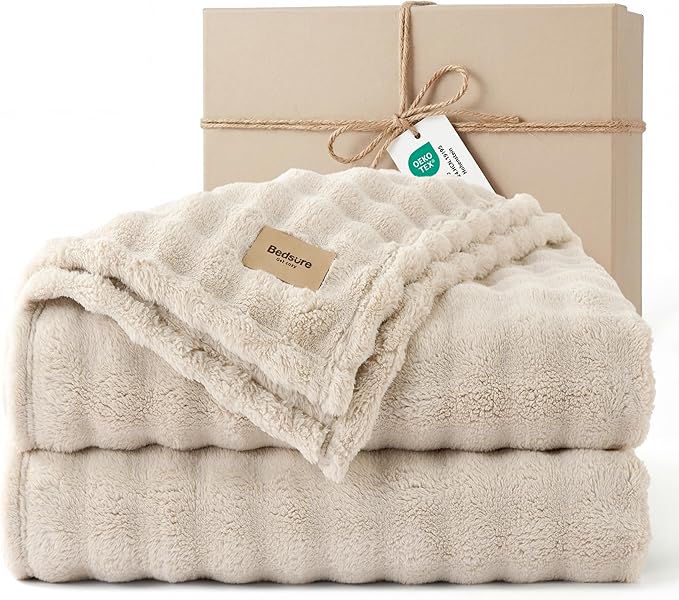 Bedsure 3D Fleece Bubble Blanket - GentleSoft Beige Queen Blanket for Bed Sofa Room Decor - Luxury Soft Cozy Gifts for Kids Girls, Lightweight, All Seasons, Beige, 90"×90"