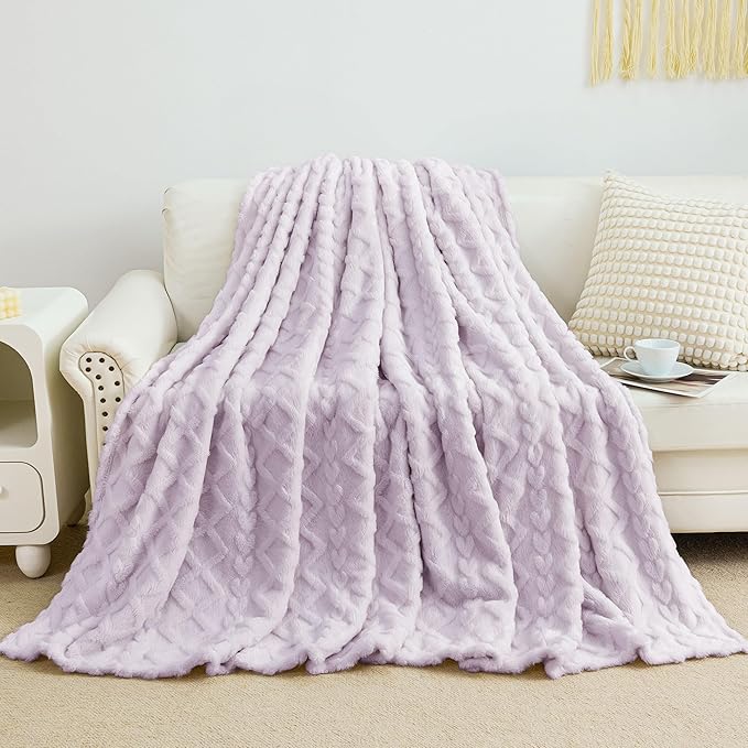 Aganear Flannel Throw Blanket - Cozy Soft Fuzzy Throw Blanket for Women Portable Throw Blankets for Couch, Warm Present for Birthday, Christmas, Halloween, Housewarming(50"x60")