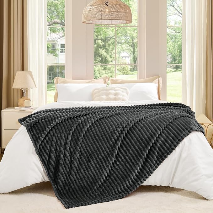 BEDELITE Fleece Throw Blanket for Couch – 3D Ribbed Jacquard Soft and Warm Decorative Fuzzy Blanket – Cozy, Fluffy, Plush Lightweight Charcoal Grey Throw Blankets for Bed, Sofa, 50x60 inches
