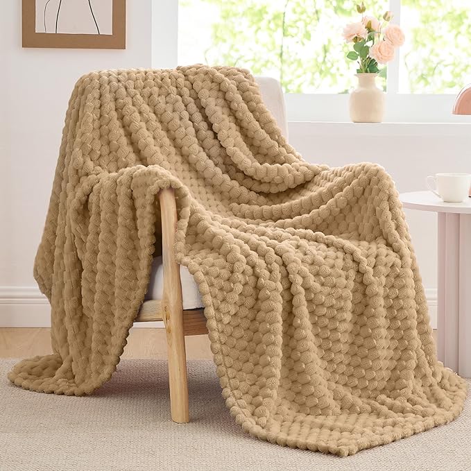 BEDELITE Fleece Blanket Twin for Bed Couch, 3D Jacquard Decorative Camel Throw Blanket, Soft and Cozy Warm Plush Fuzzy Blanket All Seasons Suitable, 60x80Inches
