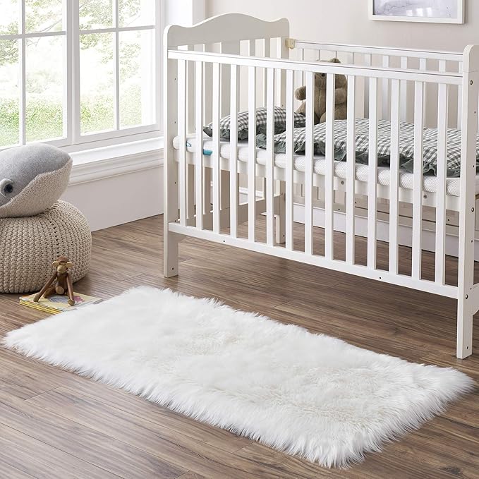 Ciicool White Fur Fluffy Rug, 2x4 ft Small Faux Fur Rug for Bedroom, Washable Faux Sheepskin Rugs for Sofa Couch Seat Cushion, Thick Shaggy Furry Rugs Floor Carpets for Bedside Living Room