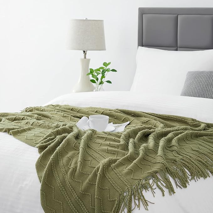 BOURINA Dark Olive Throw Blanket 50x60 Inches Throw Textured Solid Soft Sofa Couch Decorative Knit Blanket