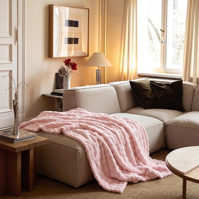 Bedsure 3D Fleece Bubble Blanket for Couch - GentleSoft Pink Twin Blanket for Sofa Bed Room Decor - Luxury Soft Cozy Gifts for Kids Girls, Lightweight, All Seasons, Pink, 60"×80"