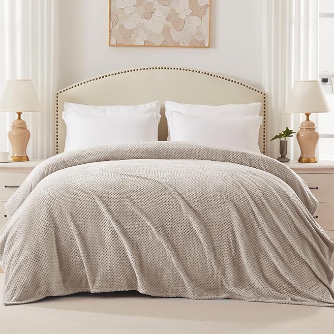 Exclusivo Mezcla Fleece Bed Blanket Queen Size, Super Soft and Warm Blankets for Couch, Sofa and Bed Waffle Textured, Cozy, Fuzzy and Lightweight (Tan, 90x90 Inches)