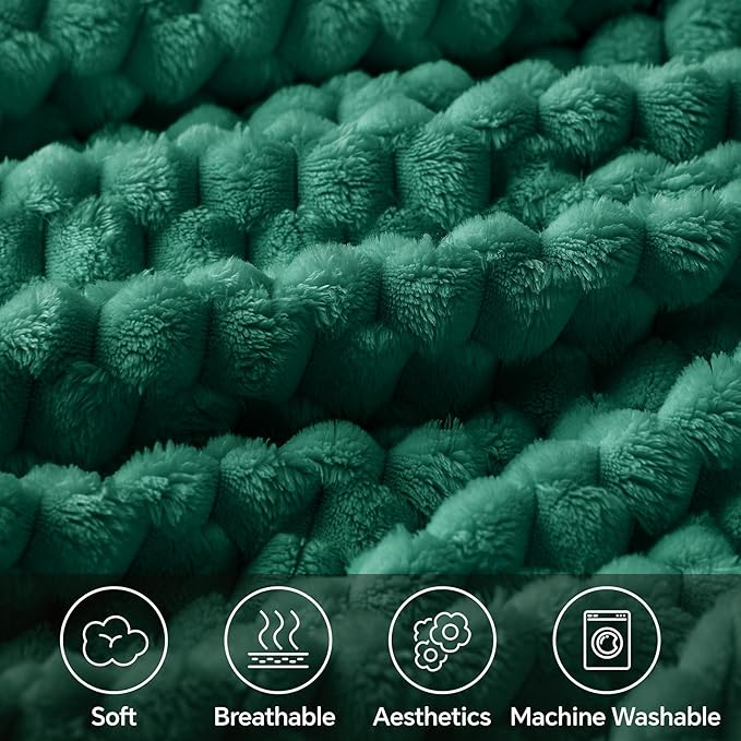 BEDELITE Fleece Throw Blanket for Couch & Bed - 3D Jacquard Decorative Dark Green Blanket, Super Soft and Cozy Warm Fuzzy Blanket All Seasons Suitable, 50x60Inches