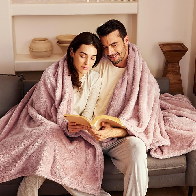 Exclusivo Mezcla Plush Fuzzy Fleece Bed Blanket Queen Size, Super Soft, Fluffy and Warm Blankets for Couch, Bed, All Season (Dusty Pink, 90x90 inches)