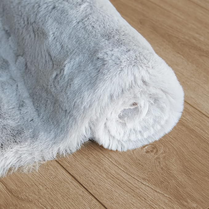 ORINOVA Faux Fuzzy Machine Washable Bunny Fur Area Rugs for Living Room Grey Fluffy Rug for Bedroom Sheepskin Rug 4x6 Rectangle Nursery