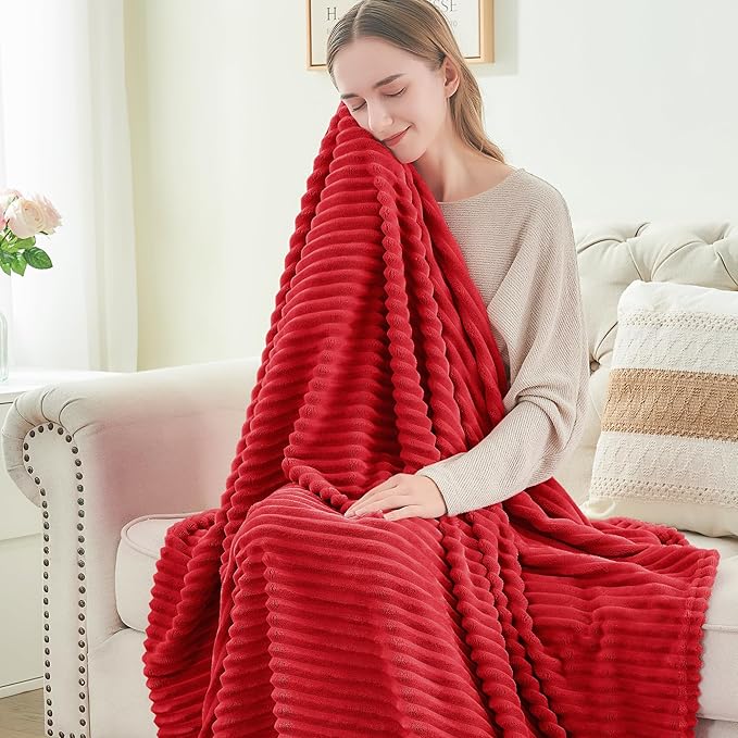 BEDELITE Fleece Blanket Queen Size – 3D Ribbed Jacquard Soft and Warm Decorative Fuzzy Blankets – Cozy, Fluffy, Plush Lightweight Throw Blankets for Couch, Bed, Sofa(Red, 90x90 inches)
