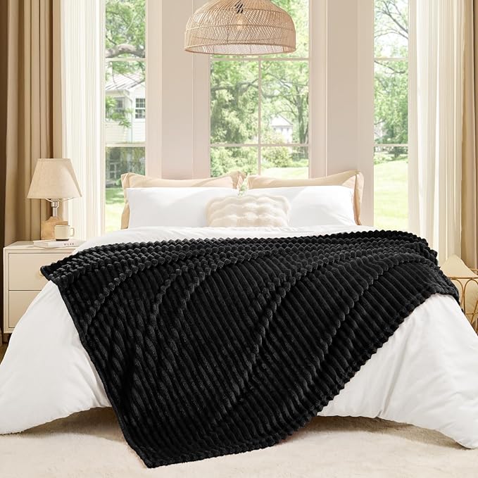 BEDELITE Fleece Blanket Twin Size – 3D Ribbed Jacquard Soft and Warm Decorative Fuzzy Blankets – Cozy, Fluffy, Plush Lightweight Throw Blankets for Couch, Bed, Sofa(Black, 60x80 inches)
