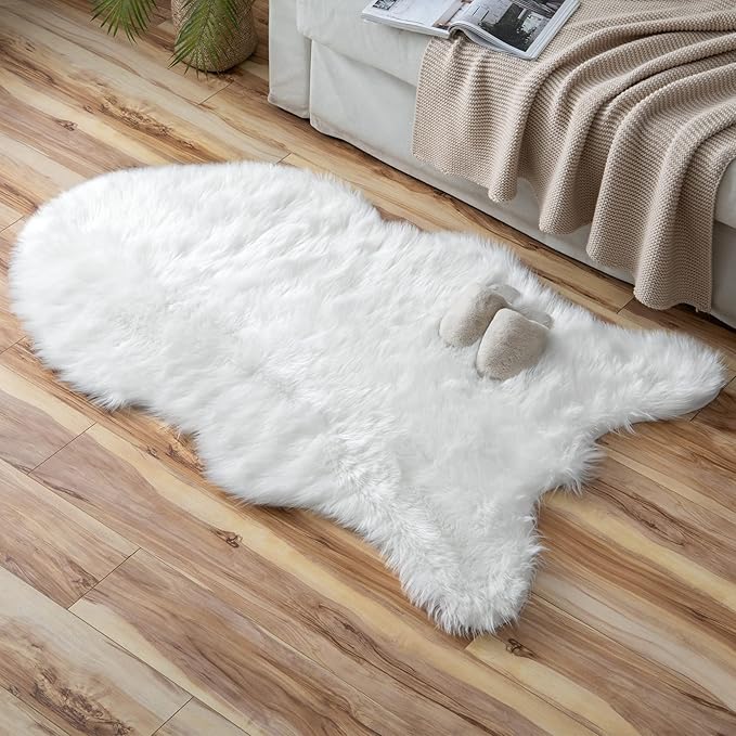 MIULEE Luxury Super Soft Fluffy Area Rug Faux Fur Plush Large Sheepskin Rug Decorative Christmas Shaggy Carpet for Bedside Sofa Floor Nursery 3 x 5 Feet, White