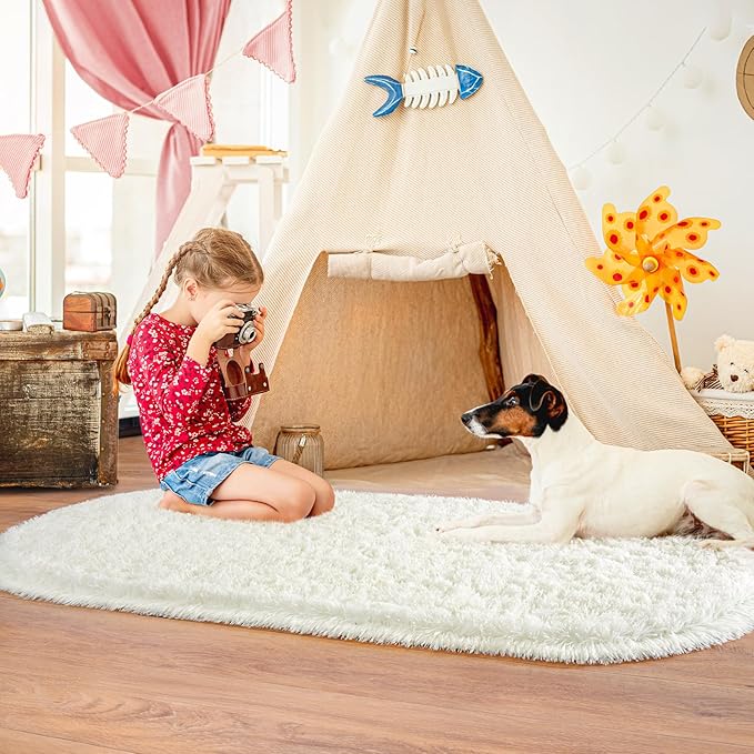 Pionblank Fluffy Oval Rug for Bedroom 2.6x5.3, Shag Throw Rugs for Bedside, Ultra Soft Cute Plush Carpet for Girls Boys Room Living Room Nursery Dorm Home Decor, Cream White