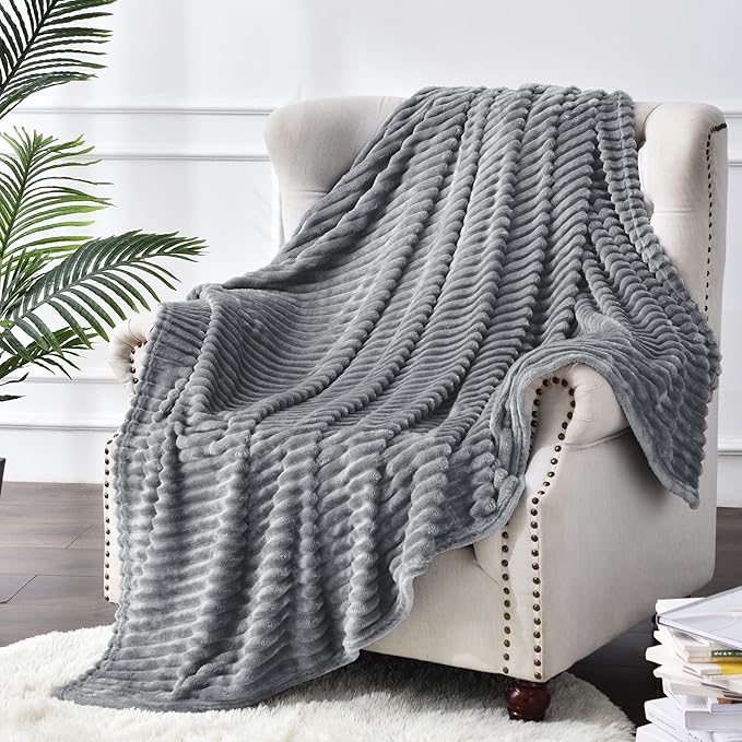 BEDELITE Fleece Throw Blanket for Couch – 3D Ribbed Jacquard Soft and Warm Decorative Fuzzy Blanket – Cozy, Fluffy, Plush Lightweight Grey Throw Blankets for Bed, Sofa, 50x60 inches