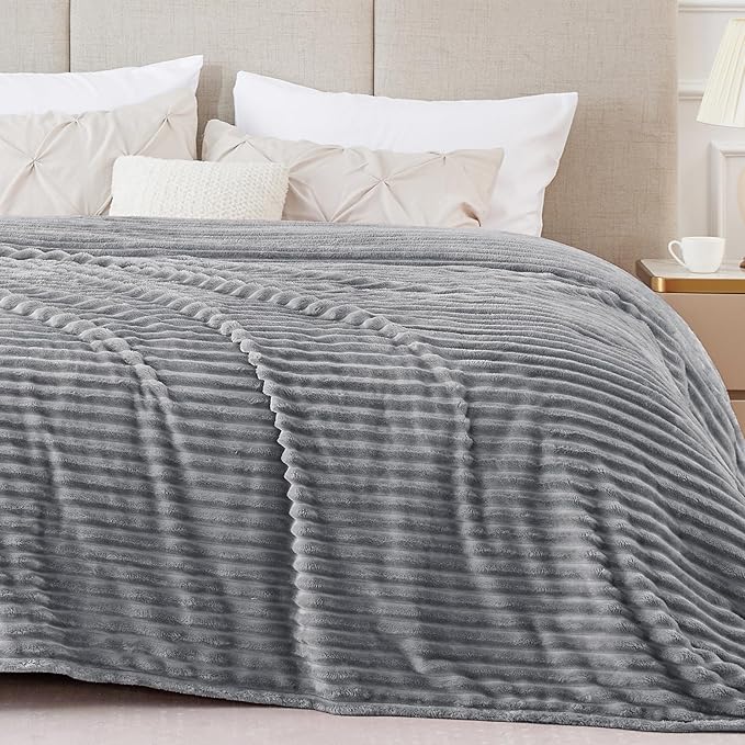 BEDELITE Fleece Blanket King Size – 3D Ribbed Jacquard Soft and Warm Decorative Fuzzy Blankets – Cozy, Fluffy, Plush Lightweight Throw Blankets for Couch, Bed, Sofa(Grey, 108x90 inches)