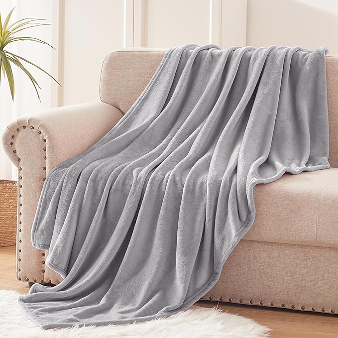 Exclusivo Mezcla Fleece Light Grey Throw Blanket for Couch, Sofa, Super Soft and Warm Blankets, All Season, Cozy, Plush, Lightweight, 50x60 Inches