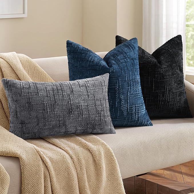 decorUhome Black Chenille Throw Pillow Covers 20x20 Set of 2 Textured Soft Cozy Slubby Couch Pillow Covers Modern Farmhouse Boho Decorative Pillow Cases for Bed Sofa Living Room