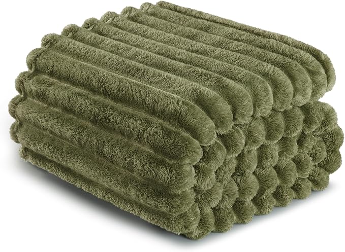 Exclusivo Mezcla Twin Size Flannel Fleece Blanket, Super Soft Striped Jacquard Bed Blanket, Lightweight Fuzzy Cozy for All Seasons, 60x80 Inches, Olive Green