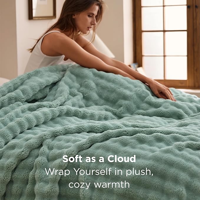 Bedsure 3D Fleece Bubble Blanket - GentleSoft Green Queen Blanket for Bed Sofa Room Decor - Luxury Soft Cozy Gifts for Kids, Lightweight, All Seasons, Sage Green, 90"×90"