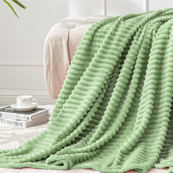 BEDELITE Fleece Throw Blanket for Couch – 3D Ribbed Jacquard Soft and Warm Decorative Fuzzy Blanket – Cozy, Fluffy, Plush Lightweight Sage Green Throw Blankets for Bed, Sofa, 50x60 inches