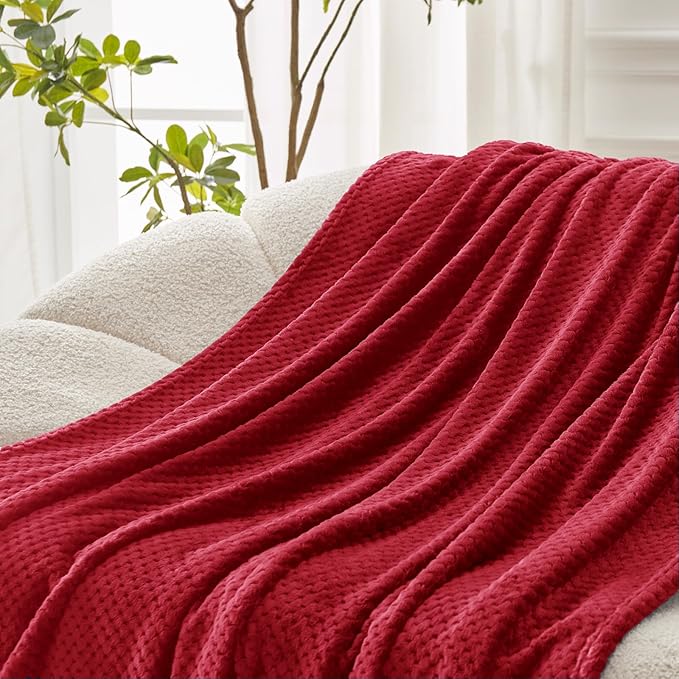 Exclusivo Mezcla Fleece Bed Blanket King Size, Super Soft and Warm Blankets for Couch, Sofa and Bed Waffle Textured, Cozy, Fuzzy and Lightweight (Deep Red, 90x104 Inches)