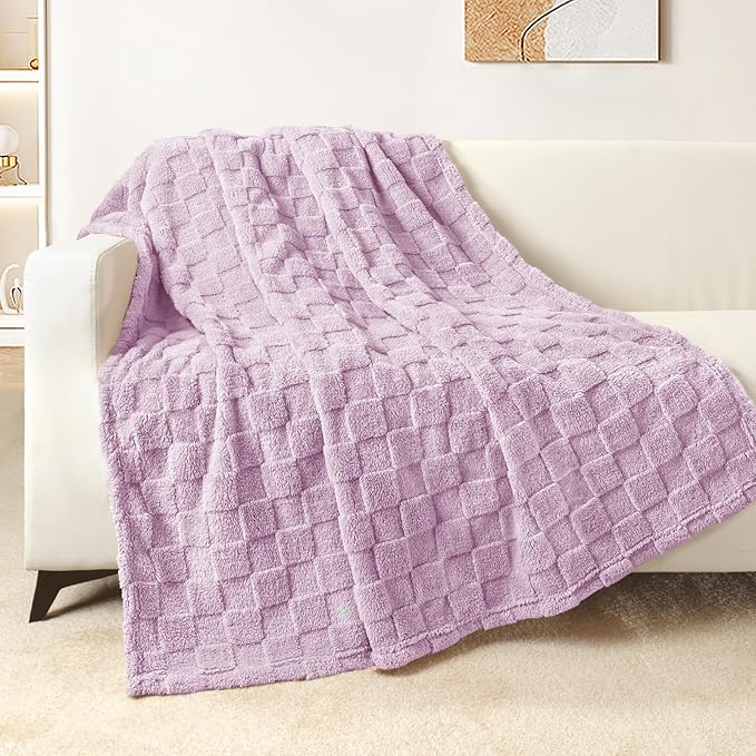 Exclusivo Mezcla Fleece Throw Blanket for Couch,Super Soft and Warm Lightweight Checkered Pattern Blanket for All Seasons, 50x60 Inches, Light Purple
