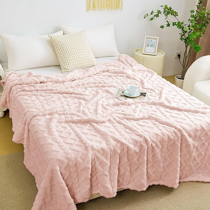 Aganear Twin Blanket - 3D Stylish Design, Lightweight Blanket Super Soft, Warm, Decorative Present for All Seasons, Portable Throw Blankets for Couch, Sofa, Bed, Car(60"×80", Pink)