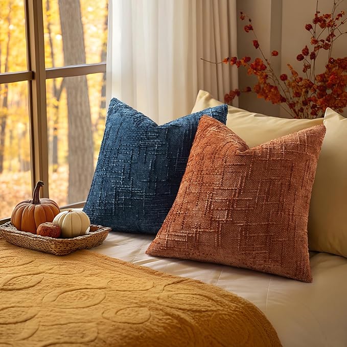 decorUhome Rust Chenille Throw Pillow Covers 20x20 Set of 2 Textured Soft Cozy Slubby Couch Pillow Covers Modern Farmhouse Boho Decorative Pillow Cases for Bed Sofa Living Room