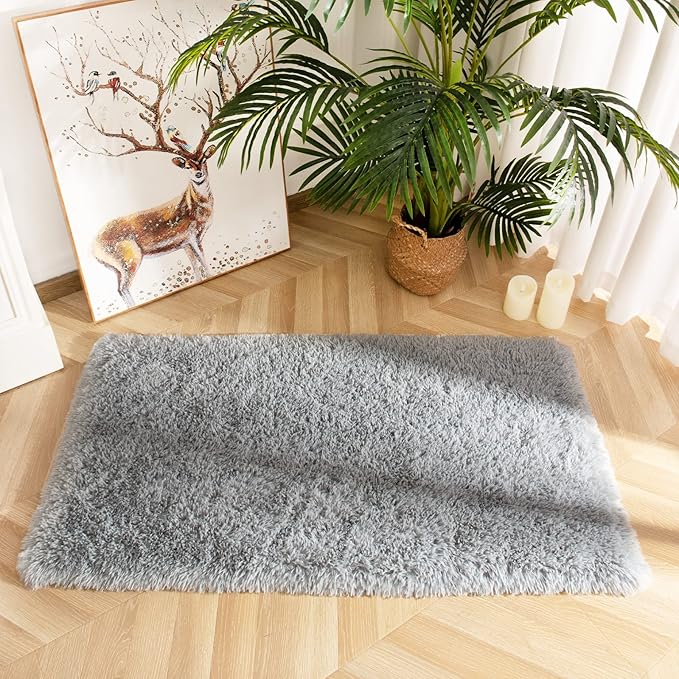 Chicrug Soft Runner Rug for Bedroom Living Room Plush Fluffy Rug 2x3 Feet, Shag Furry Runner Carpet Non Shedding for Nursery Children Kids Girls Room Home Decorative, Gery